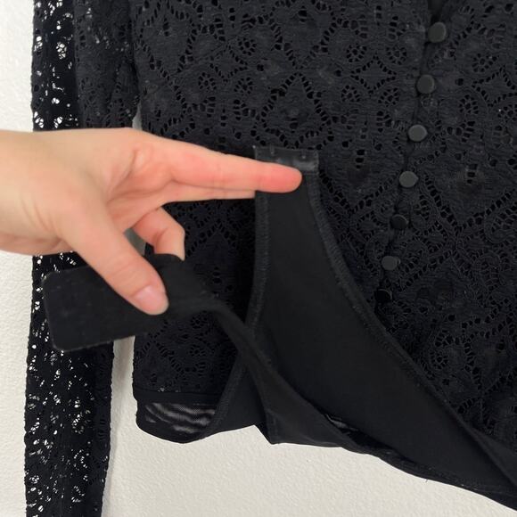 Jonathan Simkhai Long Sleeve Lace Button Front Scallop Neckline Bodysuit Small - Picture 9 of 9